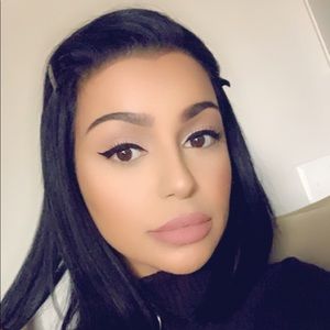 Meet your Posher, Renee K